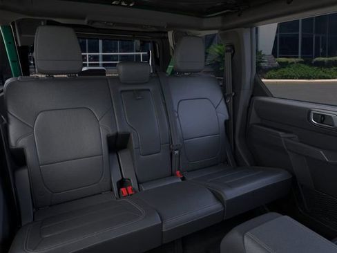 New 2025 Ford Bronco Badlands w/ Sasquatch Package image 11