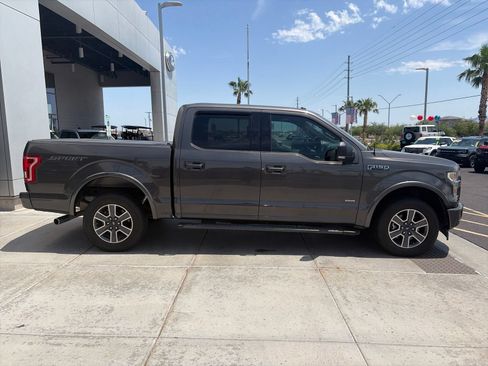 Used 2017 Ford F150 XLT w/ Equipment Group 302A Luxury RWD image 6