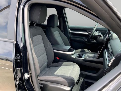 Used 2025 GMC Terrain Elevation AWD/4WD image 9