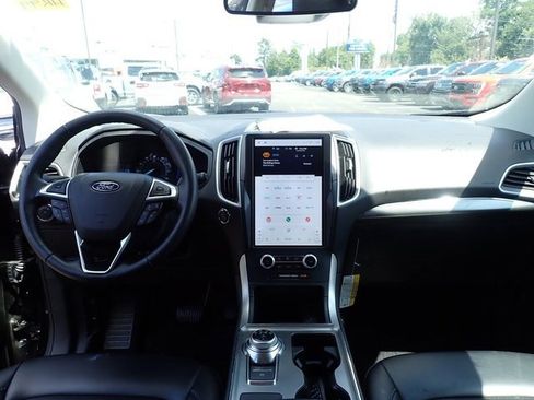 Certified 2022 Ford Edge SEL w/ Convenience Package image 20