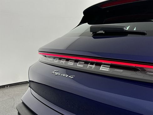 Certified 2024 Porsche Taycan 4 Cross Turismo image 17