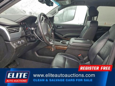 Used 2019 Chevrolet Suburban LT image 14