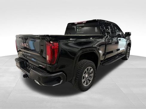 Used 2024 GMC Sierra 1500 AT4 w/ AT4 Premium Package AWD/4WD image 5