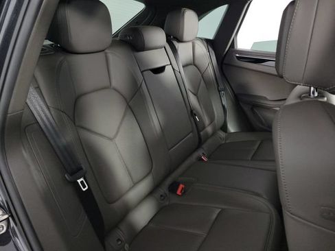 Used 2021 Porsche Macan AWD/4WD image 15