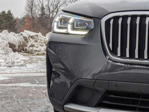 Used 2024 BMW X3 xDrive30i w/ Convenience Package image 9