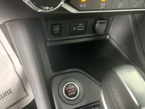 Used 2024 Nissan Sentra S FWD image 17
