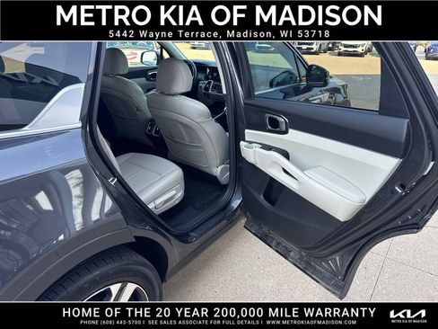 Used 2023 Kia Sorento EX AWD/4WD image 43