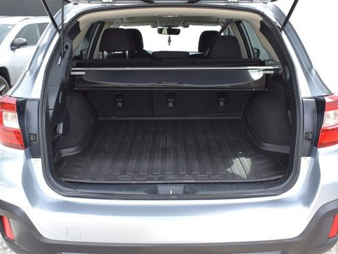 Used 2018 Subaru Outback 2.5i Premium AWD/4WD image 30