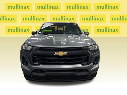Used 2024 Chevrolet Colorado LT w/ LT Convenience Package RWD image 15