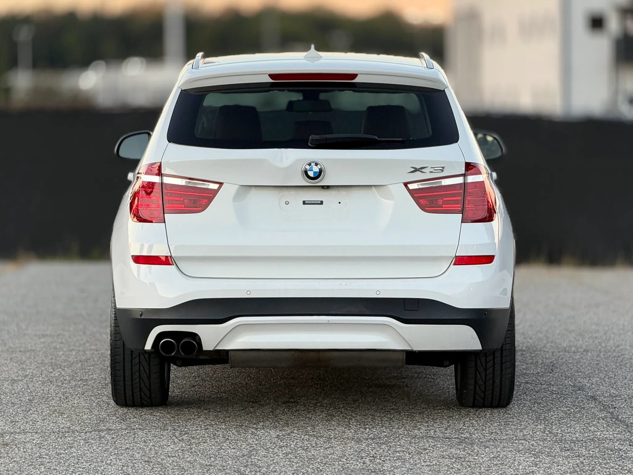 Used 2017 BMW X3 xDrive28i AWD/4WD image 4