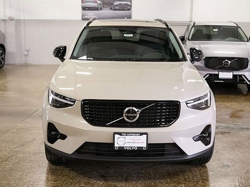 New 2026 Volvo XC40 B5 Ultra w/ Climate Package image 5