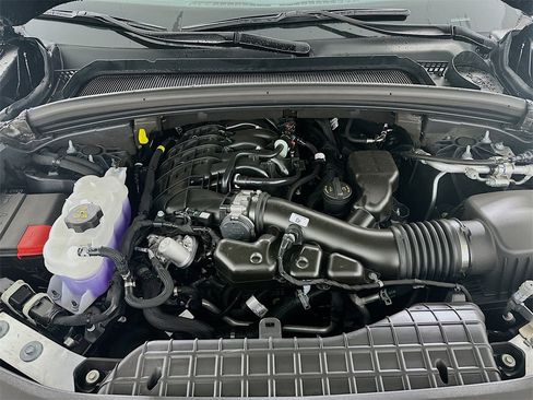 New 2025 Jeep Grand Cherokee Altitude image 17