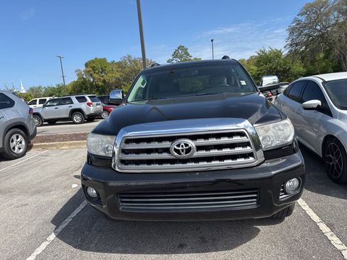 Used 2017 Toyota Sequoia Limited w/ Safety & Convenience Package image 2