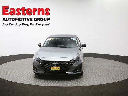 Used 2023 Nissan Altima 2.5 SR FWD image 52