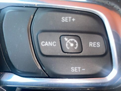Used 2023 Jeep Gladiator Mojave w/ Cold Weather Group AWD/4WD image 24