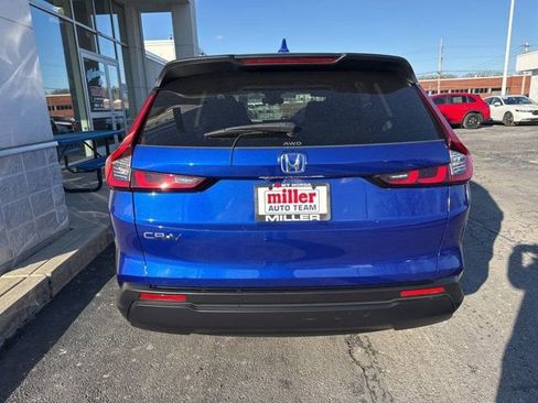 Used 2023 Honda CR-V EX image 5