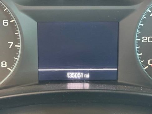 Used 2019 Chevrolet Equinox LS FWD image 12