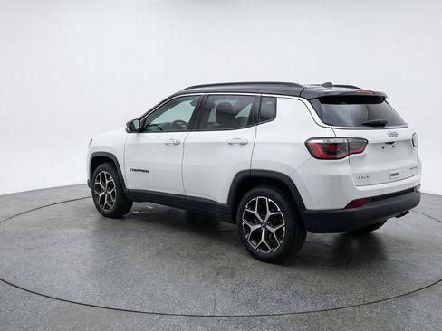 Used 2025 Jeep Compass Limited AWD/4WD image 6