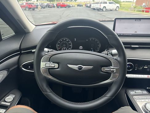 Used 2025 Genesis GV70 2.5T AWD/4WD image 14