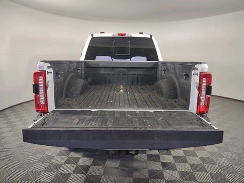 Used 2023 Ford F250 Lariat w/ Chrome Package AWD/4WD image 9