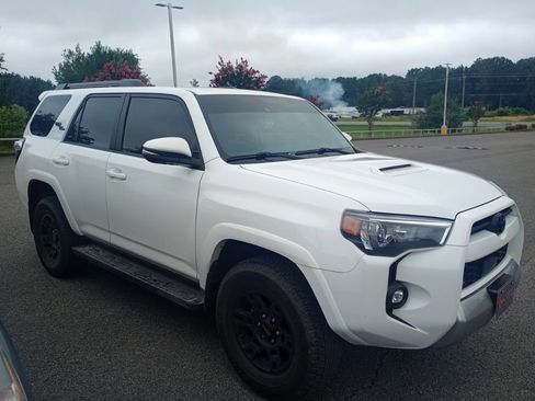 Used 2024 Toyota 4Runner TRD Off-Road Premium w/ Off Road Premium Plus Package AWD/4WD image 4