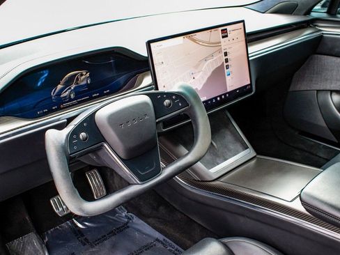 Used 2021 Tesla Model S Plaid image 15