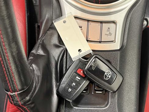 Used 2019 Toyota 86 image 28
