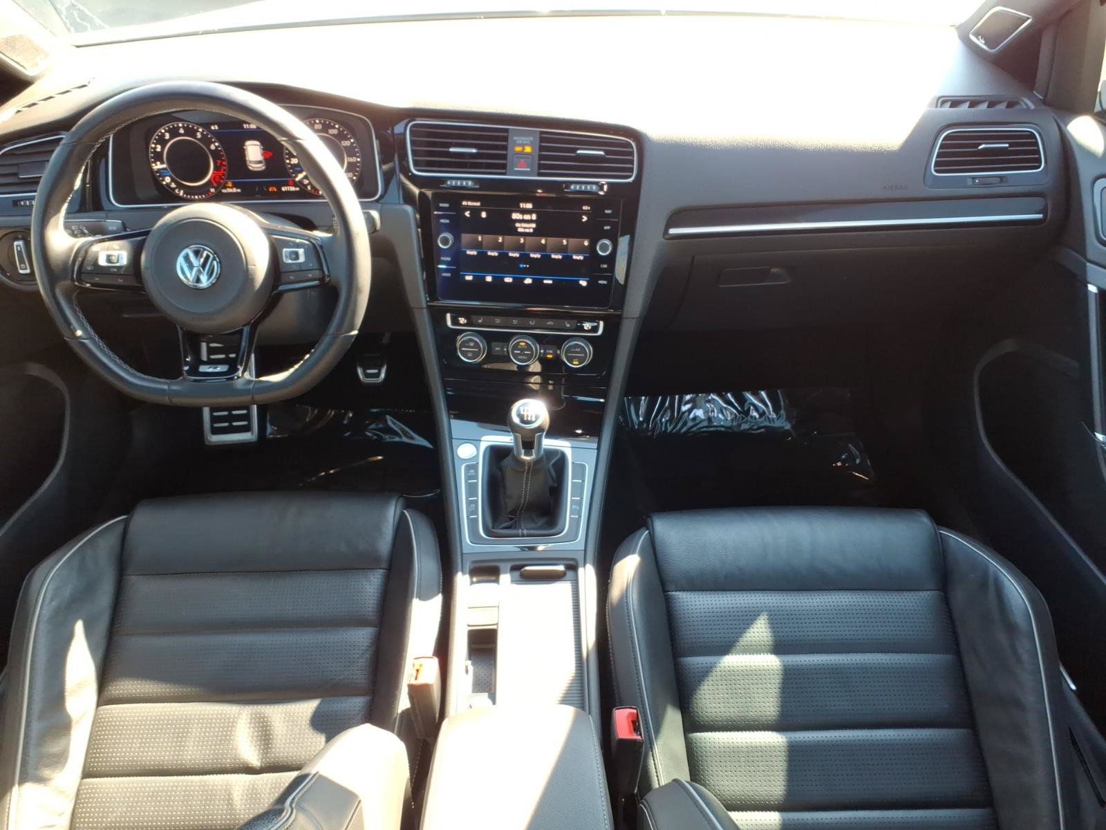 Used 2018 Volkswagen Golf R 4-Door AWD/4WD image 9