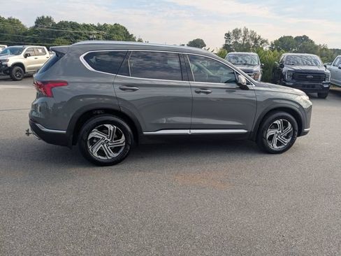 Used 2022 Hyundai Santa Fe SEL FWD image 2