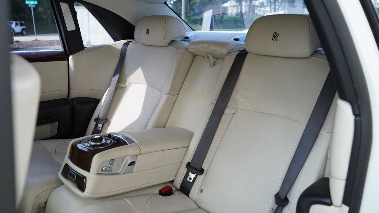 Used 2011 Rolls-Royce Ghost RWD image 42