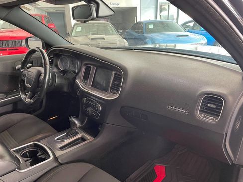 Used 2019 Dodge Charger GT image 28