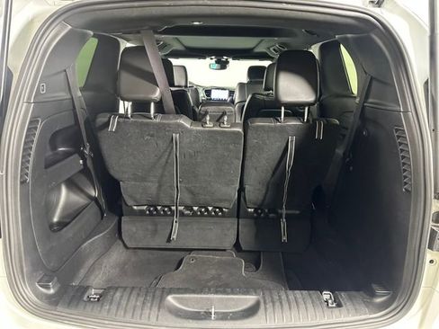Used 2023 Chrysler Pacifica Touring-L w/ S Appearance Package image 26