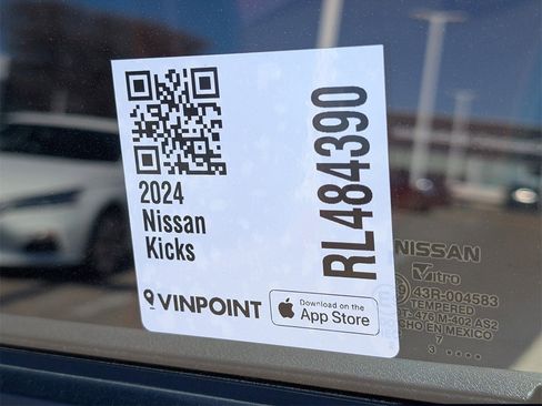 Certified 2024 Nissan Kicks SR image 29