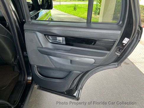 Used 2010 Land Rover Range Rover Sport Supercharged image 34