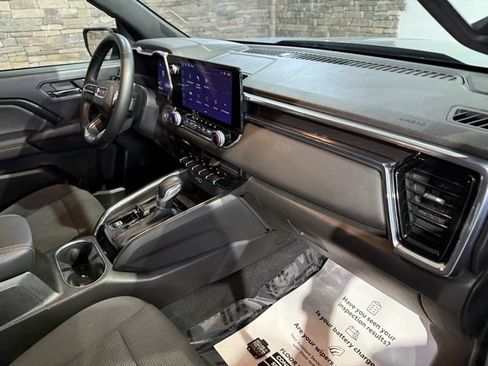 Used 2024 GMC Canyon Elevation w/ Convenience Package image 3