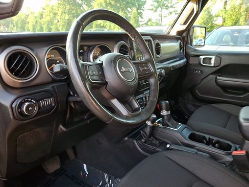 Used 2022 Jeep Wrangler Unlimited Sport AWD/4WD image 15