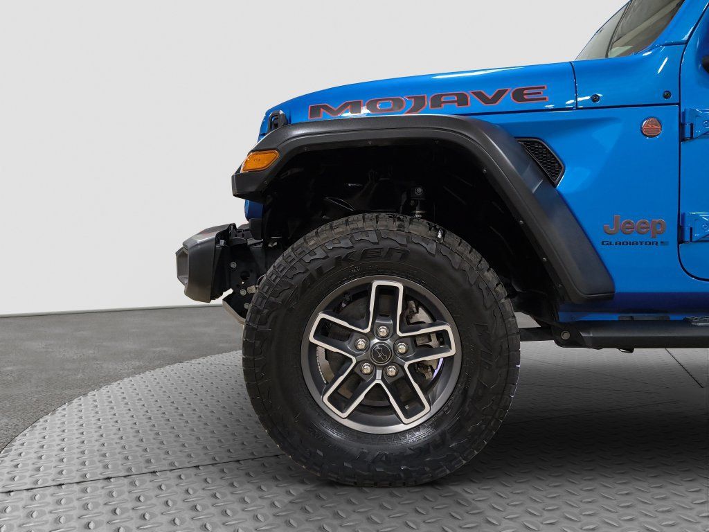 Used 2024 Jeep Gladiator Mojave w/ Technology Group AWD/4WD image 12