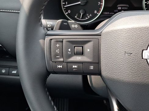 Used 2026 Nissan Pathfinder SV AWD/4WD image 20