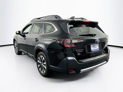 Used 2023 Subaru Outback Limited AWD/4WD image 7