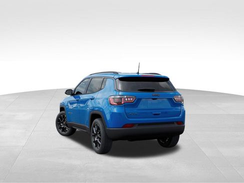 New 2026 Jeep Compass Latitude AWD/4WD image 3