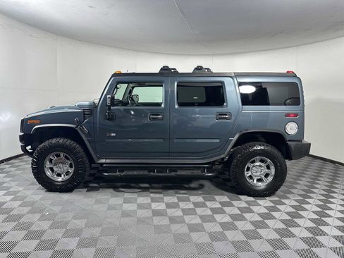 Used 2005 HUMMER H2 w/ Preferred Equipment Group image 4