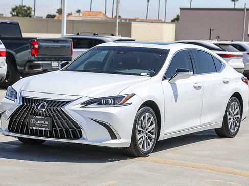 Used 2025 Lexus ES 350 FWD image 3