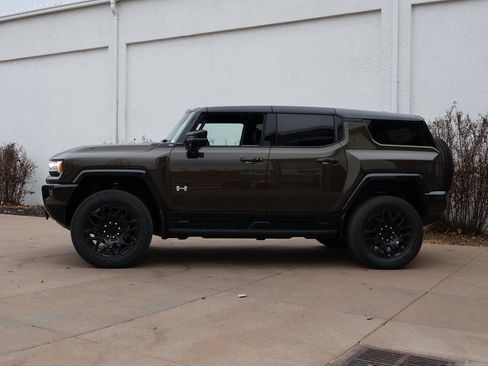 New 2026 GMC Hummer EV SUV AWD/4WD image 4