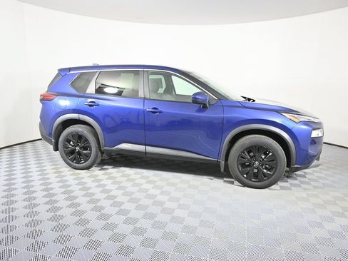 Used 2022 Nissan Rogue SV AWD/4WD image 8