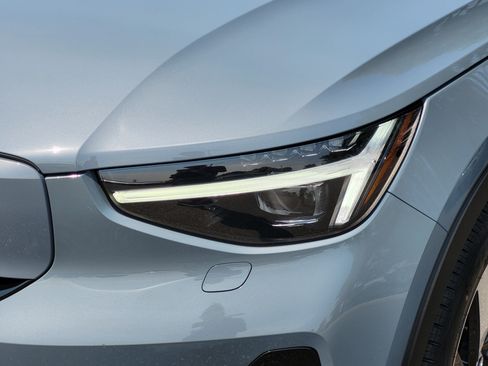 Certified 2023 Volvo XC40 Recharge Ultimate w/ Protection Package Premier AWD/4WD image 5