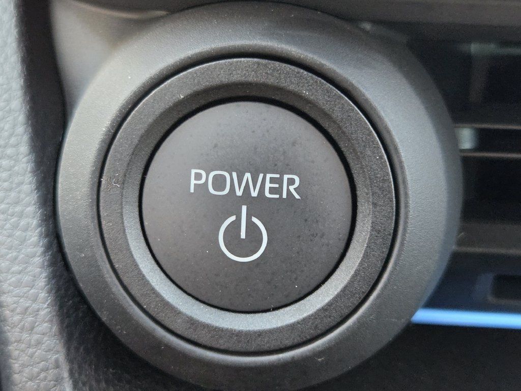 Used 2026 Toyota Prius Plug-In Hybrid FWD image 21