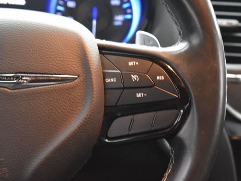 Used 2018 Chrysler 300 S w/ 300S Premium Group AWD/4WD image 14