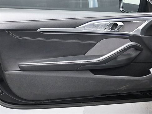 Used 2023 BMW 840i Coupe w/ Driving Assistance Package image 11
