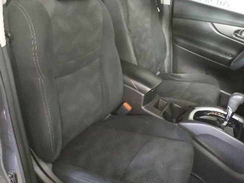 Used 2015 Nissan Rogue SV FWD image 18