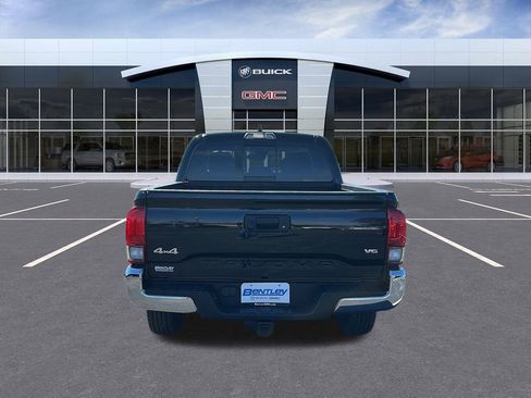 Used 2021 Toyota Tacoma SR5 image 4